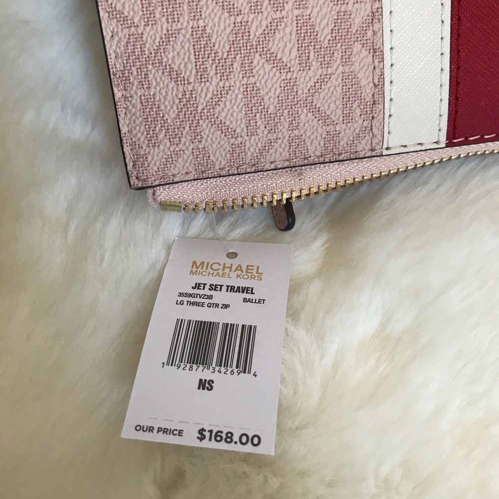 Michael Kors Jet Set Travel LG Three QTR Zip - Picture 5 of 6